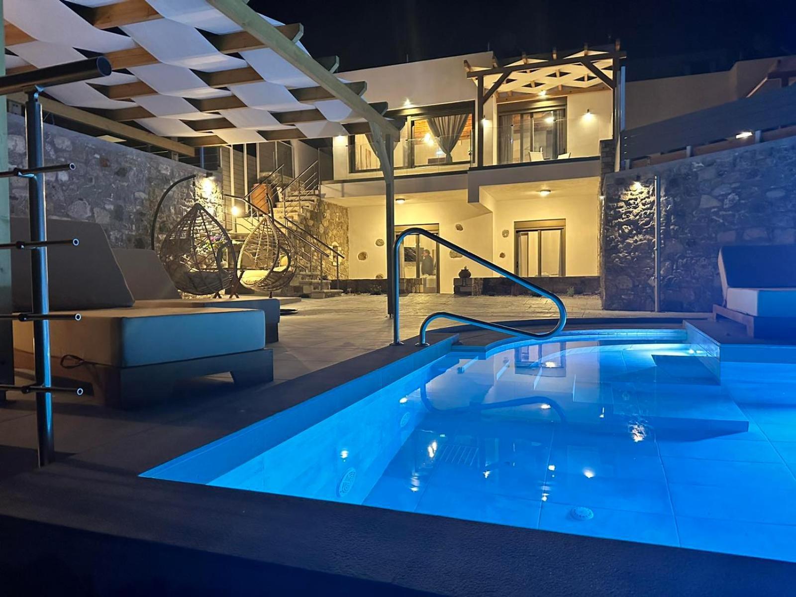 Mediterranean View Villa Makrýgialos エクステリア 写真