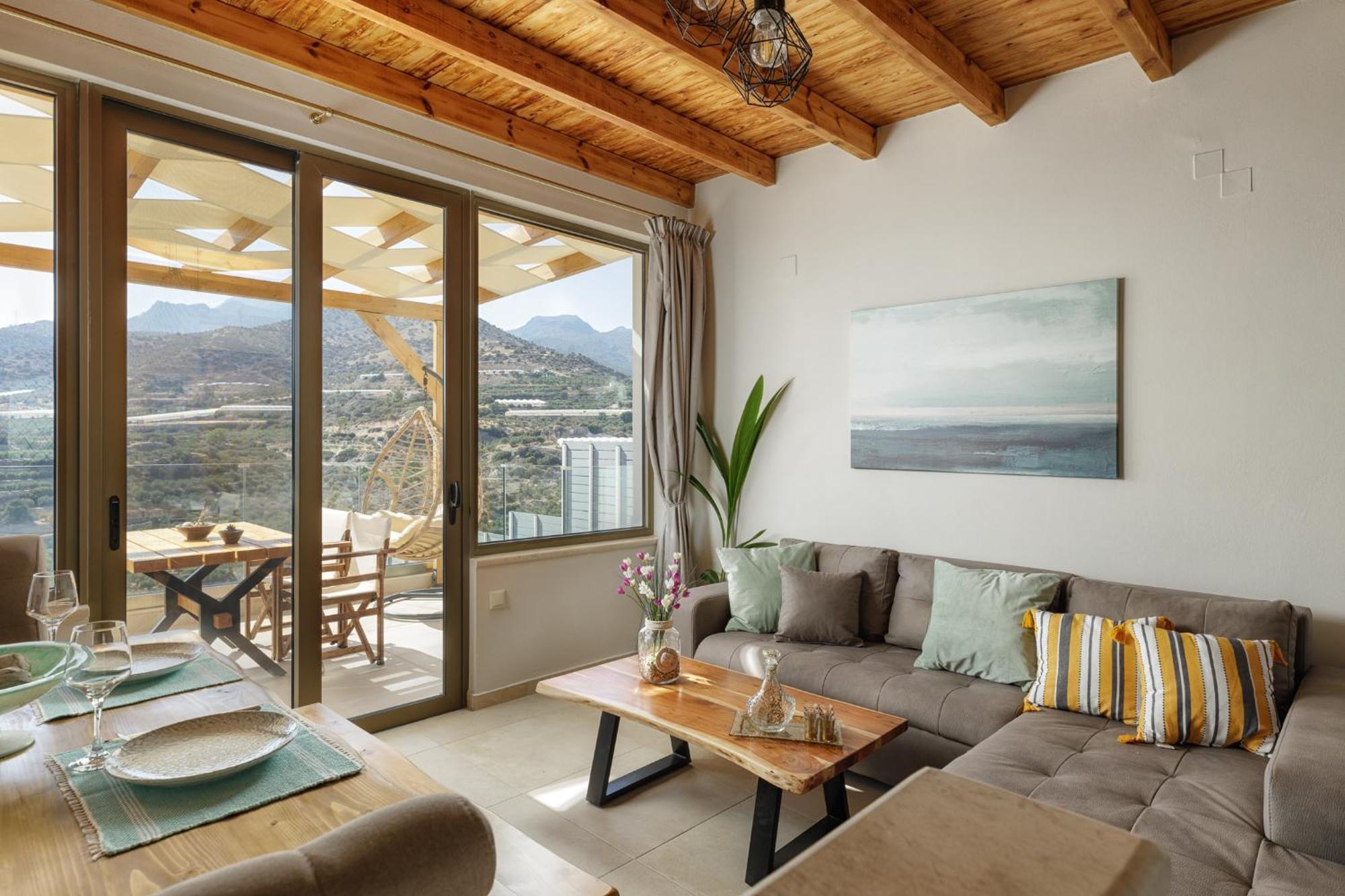 Mediterranean View Villa Makrýgialos エクステリア 写真