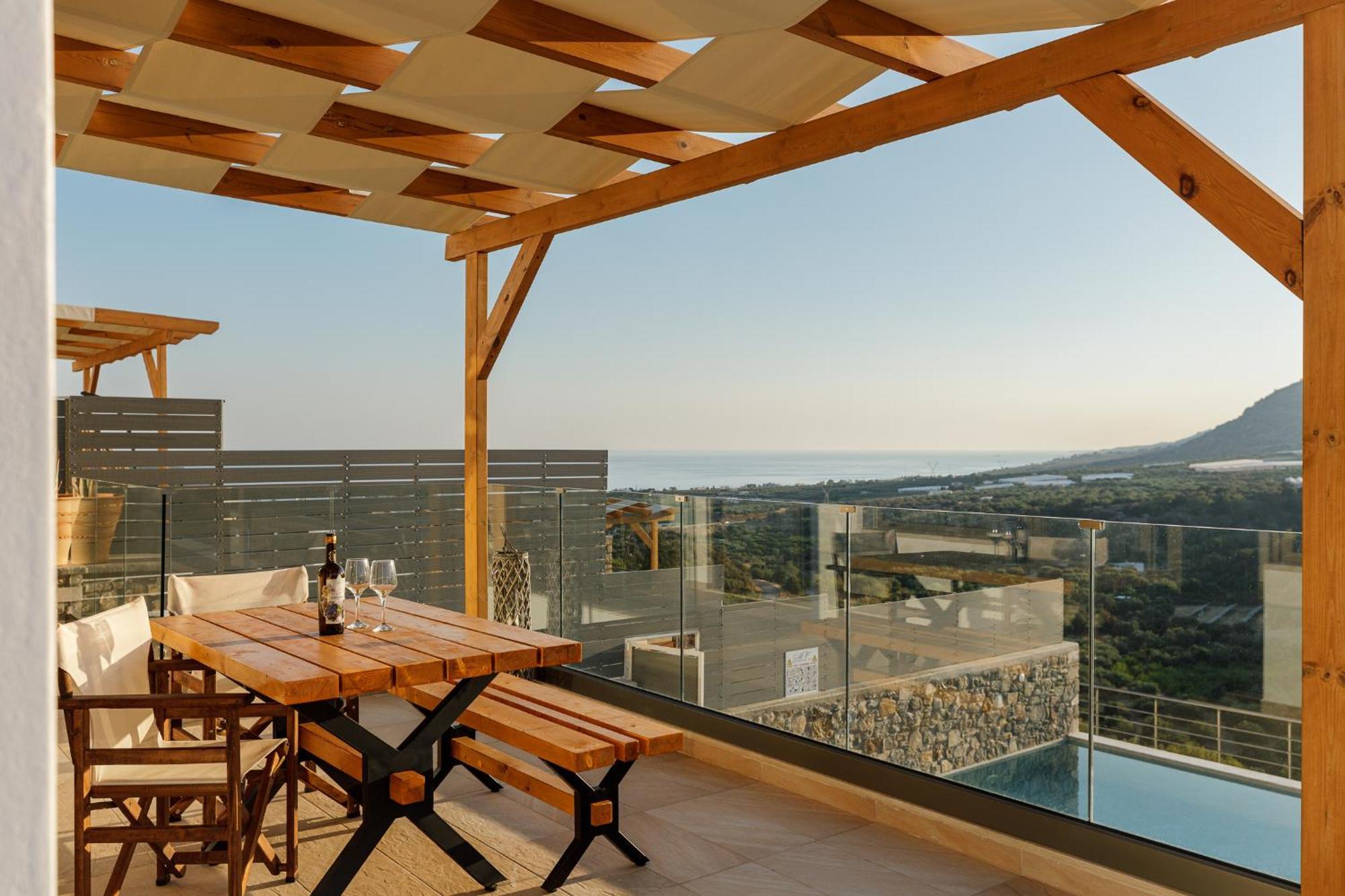 Mediterranean View Villa Makrýgialos エクステリア 写真