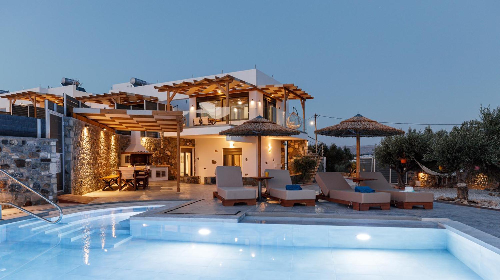 Mediterranean View Villa Makrýgialos エクステリア 写真