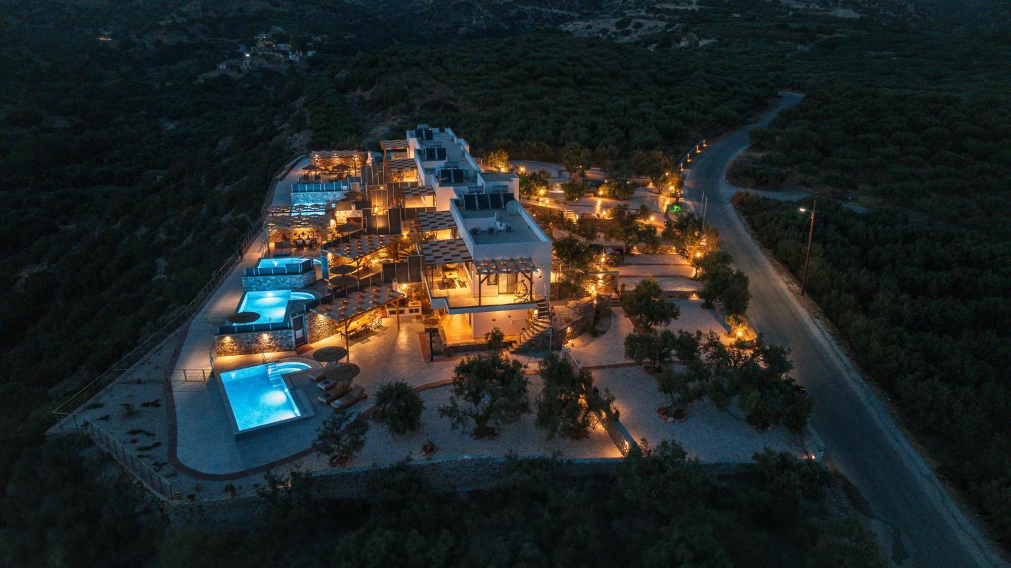 Mediterranean View Villa Makrýgialos エクステリア 写真