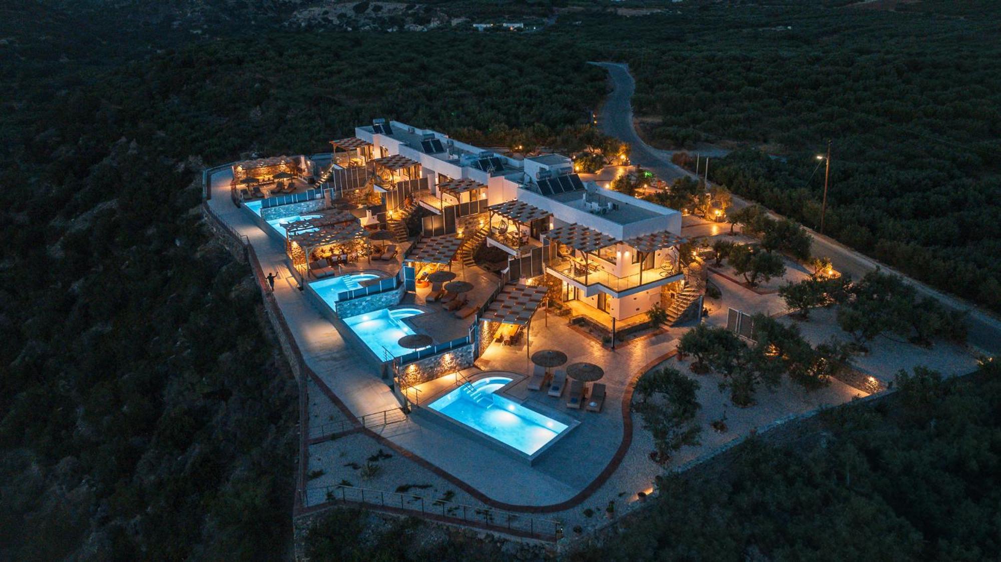 Mediterranean View Villa Makrýgialos エクステリア 写真